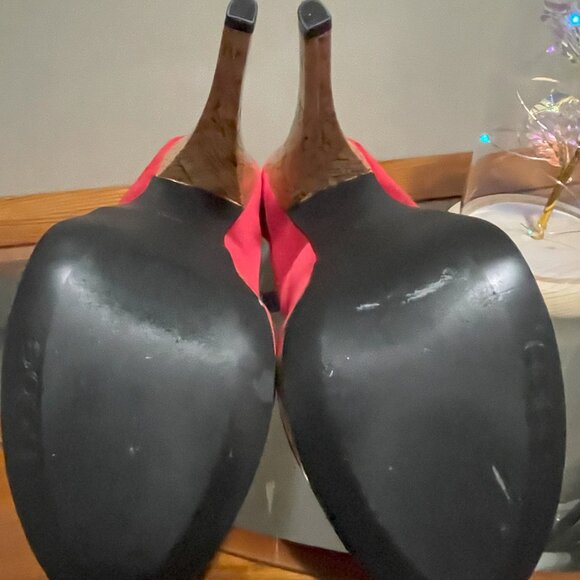 BEBE Red Kahlilia Platform Heel, Size 10 - Picture 6 of 7